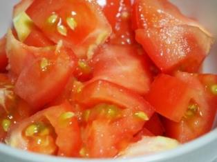 野菜ファースト　トマトサラダの写真
